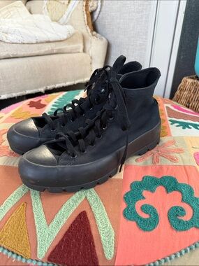 NWOT Converse Lugged 2.0 Platform High Top Black Mono Chunky Boots 10